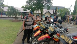 Siap Siaga Minggu Malam, Brimob Parepare Periksa Kesiapan Peralatan