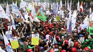 Ribuan Karyawan dan Satpam di PHK, Sisanya Dirumahkan