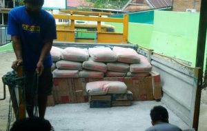 Setelah Bagi Sembako, Kadis Kominfo Sulbar Bantu Pembangunan Masjid
