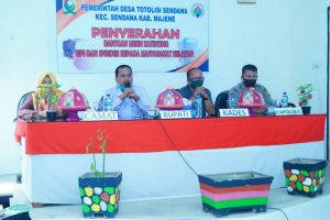 Puluhan Mesin Ketinting dan GPS Dibagikan ke Nelayan Sendana