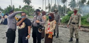 Polisi Pasangkayu Sasar Tempat Rekreasi Tanjung Babia, 30 Pelanggar Ditegur