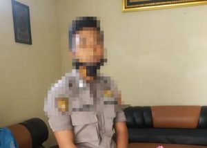 Pelajar Ditangkap Karena Berseragam Polisi Apel di Rumah Pacarnya