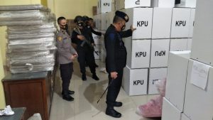 Danyon B Pelopor Cek Kesiapan Personel Pengamanan Bawaslu dan KPUD Barru