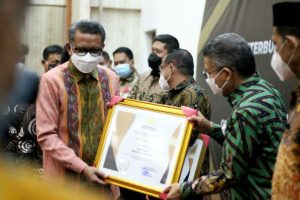 Parepare Terbaik Keterbukaan Informasi Publik, Taufan Pawe Ukir Penghargaan ke-176