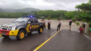 Hujan Deras yang Mengguyur Parepare, Sejumlah Akses Jalan di Bacukiki Ditutup