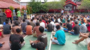 Hilangkan Kejenuhan, Ratusan WB Rutan Klas IIB Enrekang Diajak Game