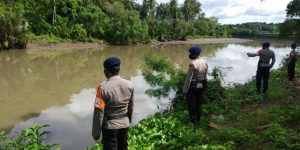Tak Kenal Libur, SAR Batalyon B Pelopor Patroli di Kawasan Rawan Banjir