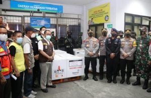 30.000 Vaksin Sinovac Mendarat di Bandara Sultan Hasanuddin