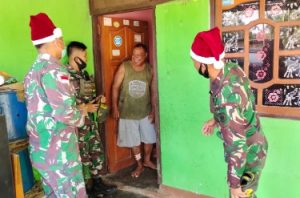 Satgas Yonif MR 413 Kostrad Gelar Anjangsana di Kediaman Tokoh Adat Kampung Nafri