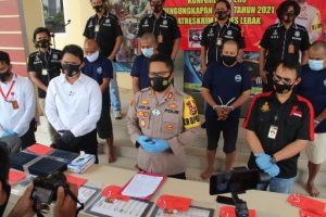 Sat Reskrim Polres Lebak tangkap pelaku pembobol toko emas dan Sembako