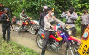 Kapolda Sulbar Kunjungi Posko Pengungsian di Malunda