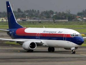 Breaking News. Pesawat Sriwijaya Air Jakarta Pontianak Hilang Kontak