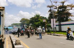 Minta Diuangkan Kue dan Ayam Goreng ke Mahasiswa, Dosen Pembimbing di FEBI UIN Alauddin Didemo