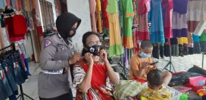 Sejumlah Polwan di Pasangkayu Sambangi Pasar Smart, Ada Apa Gerangan ?