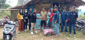 Peduli Kemanusiaan, IMSAT dan HPMS Salurkan Donasi Korban Kebakaran di Sesean
