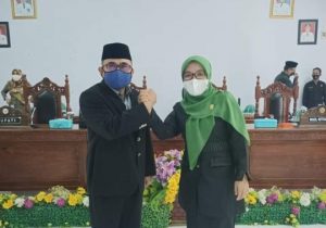 AST-Aris Ditetapkan Sebagai Bupati dan Wabup Majene, Ketua DPRD Salmawati Ucapkan Selamat