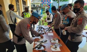 Polres Toraja Utara Periksa Senjata Api Sejumlah Personilnya
