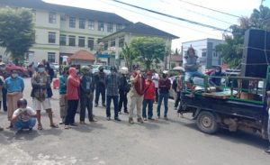 Aliansi  Masyarakat Sangtiangkarang Datangi Gedung DPRD Toraja Utara