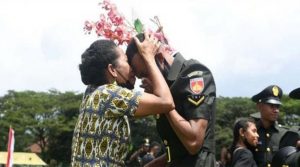 Tangis Haru Warnai Pelantikan 1000 Bintara Otsus Asli Papua