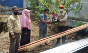 Dari Pintu ke Pintu, Pemkot Parepare Salurkan Bantuan Bagi Korban Angin Kencang