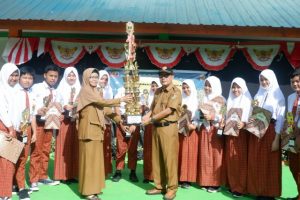 Wow, SMPN 3 Majene Raih Juara Umum Lomba Kreativitas yang Digelar OSIS SMAN 1 Majene