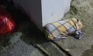 Heboh, Sesosok Bayi Perempuan Ditemukan Warga Tergeletak di Teras Rumah Warga di Pangkep