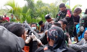 Penuh Haru, 3 Korban Hilang Akibat Mobil Terjun di Sungai Mamasa Ditemukan