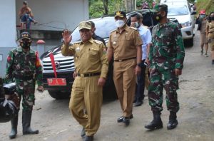 Bupati Yohanis Bassang Tegaskan, Bansos Tidak Tepat Sasaran, Segera Dilaporkan