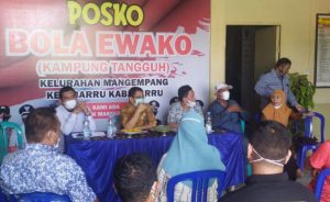 Pengelola Limbah B3 PT. MHA di Barru Jalin Silaturrahmi dengan Warga Garongkong