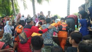 Tim SAR Gabungan Temukan Bocah yang Hilang di Laut Apoleang Sendana