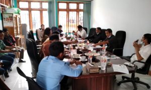 Merasa Dirugikan, Sejumlah Masyarakat Lembang Benteng Batu Datangi DPRD Torut