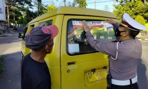 Kasat Lantas Polres Parepare Turun ke Jalan Kampanyekan Protokol Kesehatan