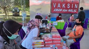 Dalam Sehari, 1942 Warga Pasangkayu Serbu Vaksinasi Massal