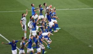 Hampir Tak Berkeringat Lawan Wales, Italia Melangkah Mulus ke Babak 16 Besar Euro 2021