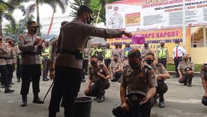 16 Personil Polres Tator Naik Pangkat, Kapolres : Jadilah Pelopor dan Teladan Pencegahan Covid-19