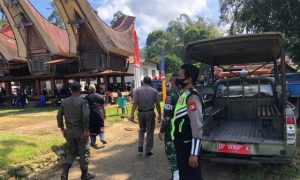 Tak Indahkan Surat Edaran, Kegiatan Rambu Solo’ di Sesean Dibubarkan Polisi