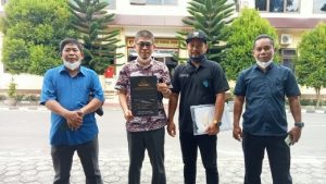LSM Indonesia Bekerja Laporkan PMM ke Polda Babel Terkait Pengiriman Zircon ke Kalimantan