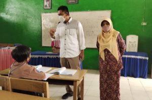 Jemput Bola, Siswa 12 Tahun Keatas di Majene Divaksin di Sekolah. Mithar: Siswa yang Telah Vaksin Masih Minim