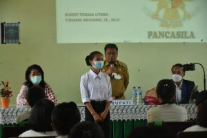 Bupati Toraja Utara Berikan Materi 4 Pilar Kebangsaan Kepada Mahasiswa Stikes, ini Harapannya