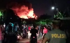 11 Rumah Hangus Dilalap Api di Kawasan Padat Penduduk Kerung-kerung