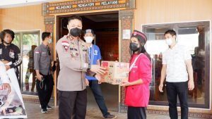 Kapolres Tana Toraja Lepas Langsung  Bantuan untuk Korban Bencana Banjir Bandang di Luwu