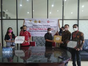 Pemkab Toraja Utara Terima Bantuan Covid-19 dari Bank Sampoerna