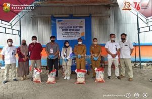 Penyaluran Bantuan Beras PPKM, Bupati Toraja Utara Tegaskan Harus Tepat Sasaran