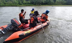 Hari Kedua Pencarian, Korban Terseret Arus Sungai Maloso Polman Belum Ditemukan