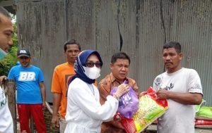 Patut Ditiru, PKS Majene Bantu Korban Kebakaran di Pakkola