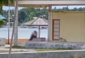 Viral, Sepasang Pelajar Lagi Begituan di Pantai Barane Majene