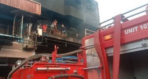 Breaking News: Seorang Bocah Tewas, Rumah Tiga Lantai di Rantepao Hangus Terbakar