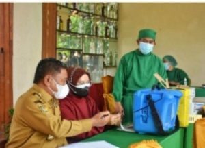 Bupati Toraja Utara Tinjau Langsung Vaksinasi di Bua Tallulolo