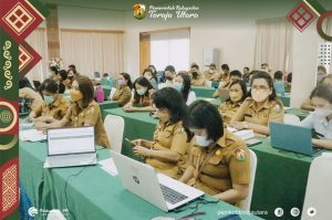 SekdaToraja Utara Rede Roni Bare Buka Pertemuan Review Kinerja Tahunan Program Stunting
