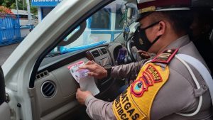 Satlantas Polres Parepare Pasang Stiker di Mobil Ambulance, Ini Tujuannya